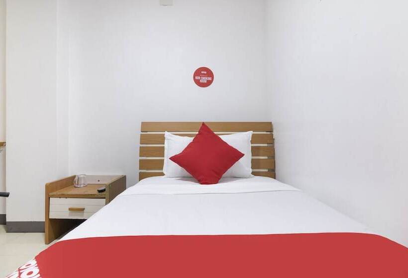 ホテル Oyo 416 Lucky