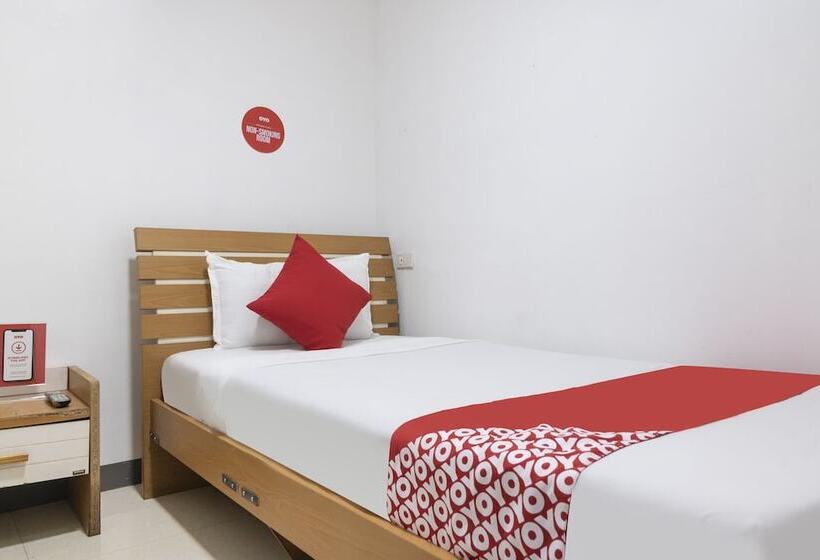 ホテル Oyo 416 Lucky