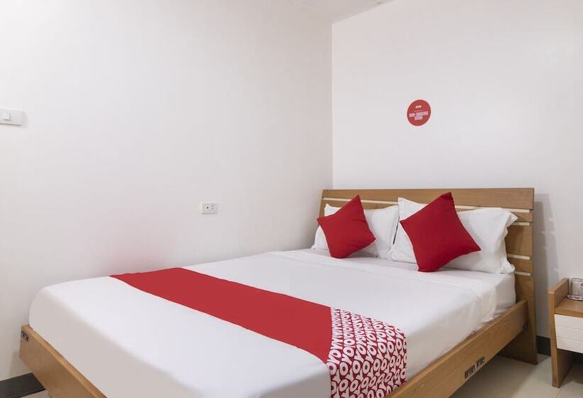 ホテル Oyo 416 Lucky