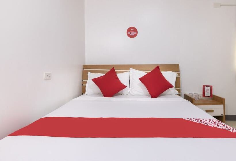 ホテル Oyo 416 Lucky