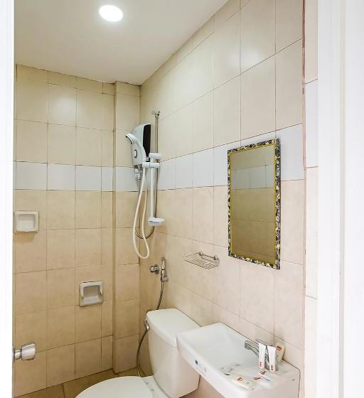 هتل Oyo 458 Kathy S Home Garden Suites