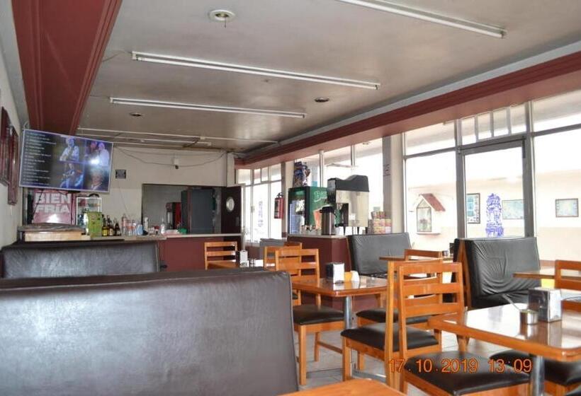 ホテル Pachuca Inn