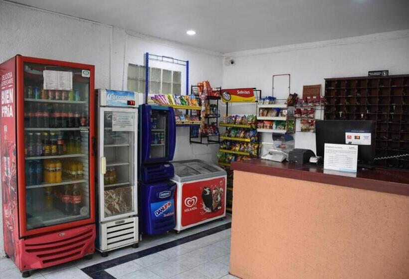 ホテル Pachuca Inn