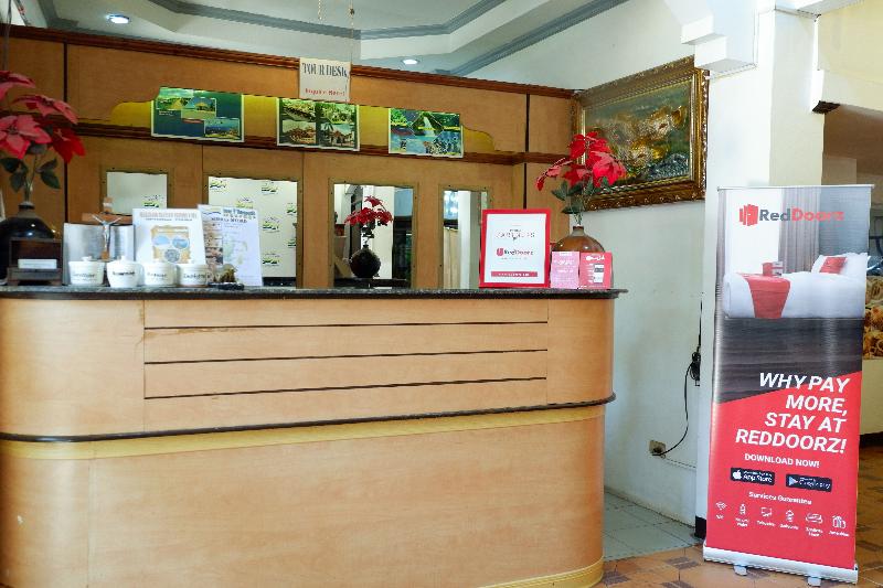 هتل Reddoorz Near Maribago Barangay Hall