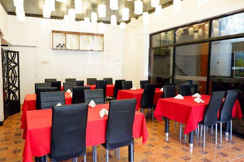 هتل Reddoorz Near Maribago Barangay Hall