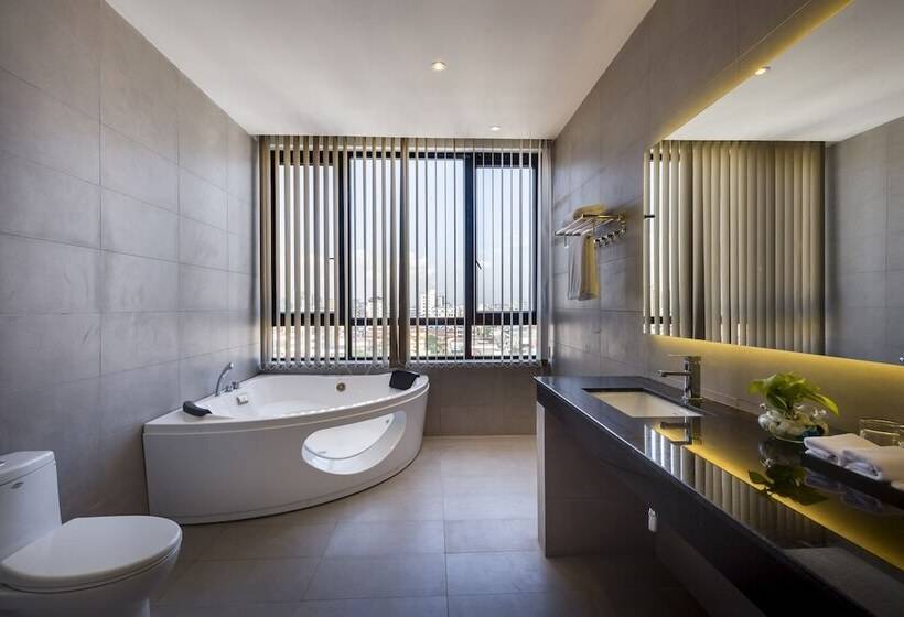 Residence 105 Hotel And Apartment