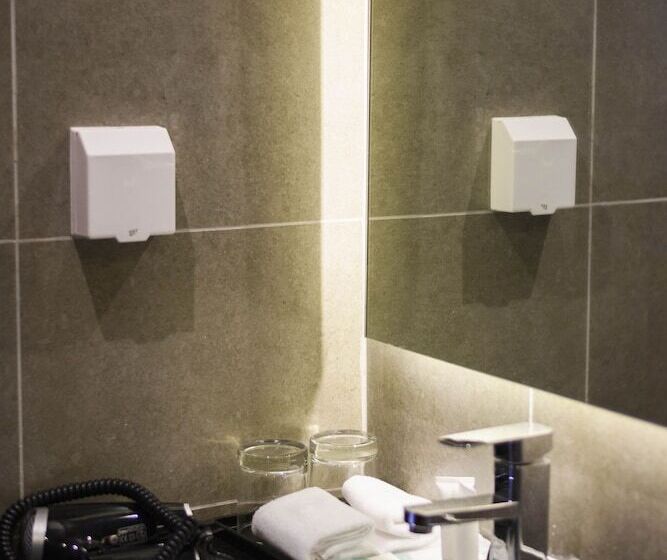 Residence 105 Hotel And Apartment