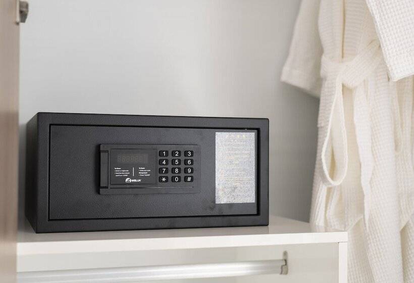 Residence 105 Hotel And Apartment