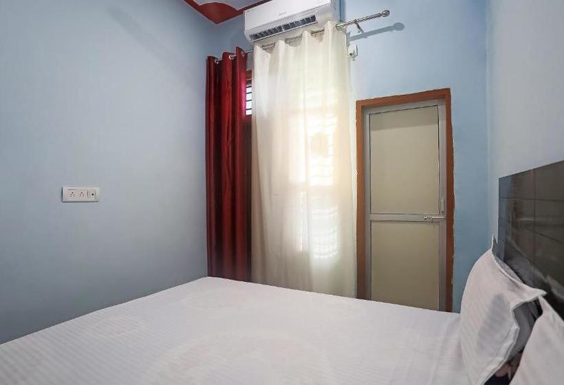 Отель Spot On 43669 Mahalaxmi Palace