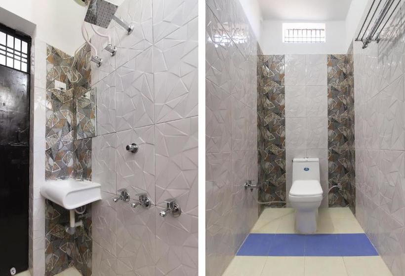 ホテル Spot On 62182 Khubsaras