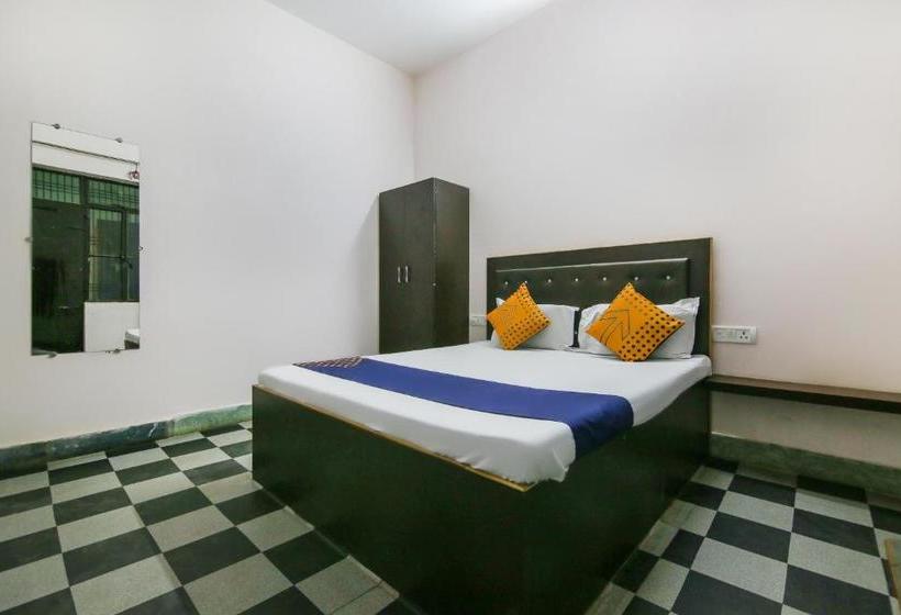 ホテル Spot On 62182 Khubsaras