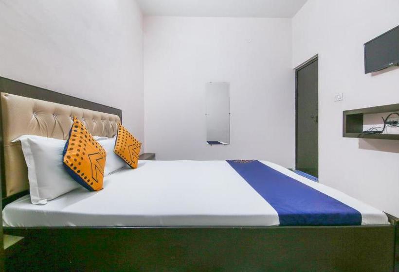 ホテル Spot On 62182 Khubsaras