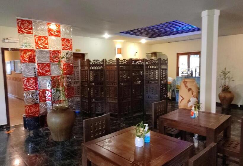 酒店 Ivato , Airport