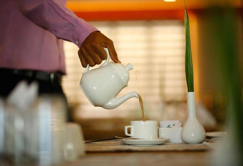 Luxora Hotel And Spa