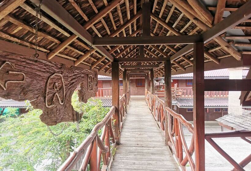 펜션 Baan Lanna Resort