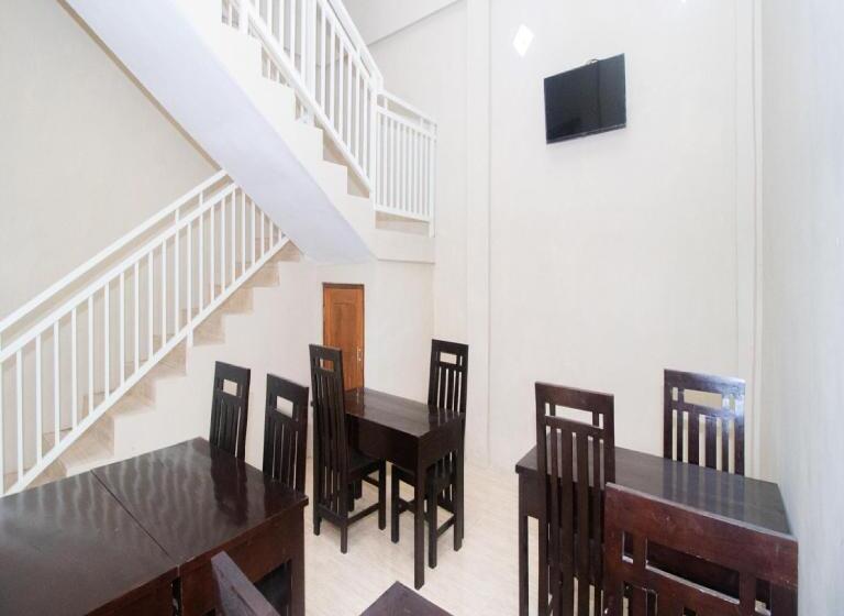 膳宿费 Reddoorz Syariah Near Universitas 17 Agustus Banyuwangi