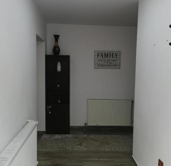 بنسيون Vila Elly