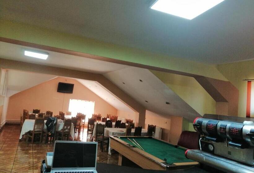 بنسيون Vila Elly