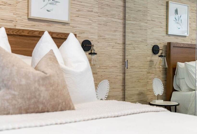 Sarkar Suites Cumberland Street