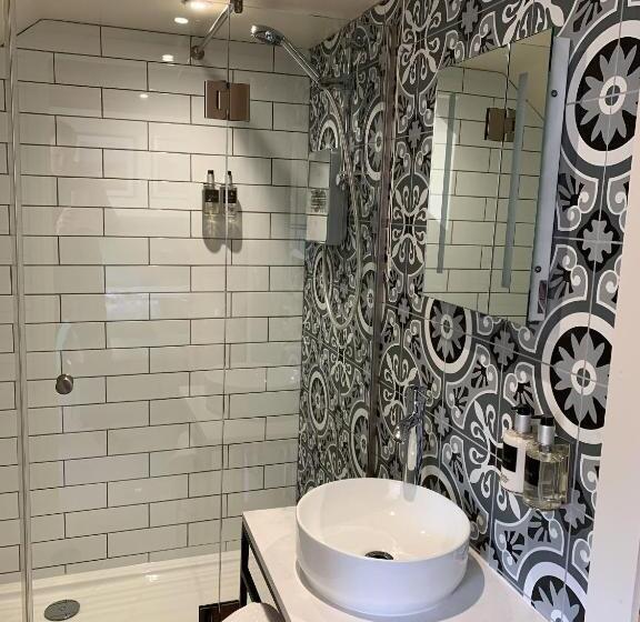 旅馆 The Balerno Inn