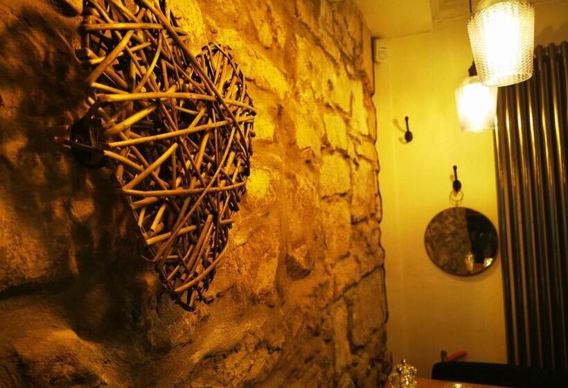 旅馆 The Balerno Inn