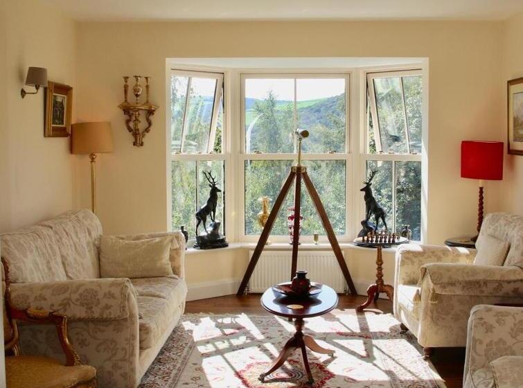 Bed and Breakfast Heather House