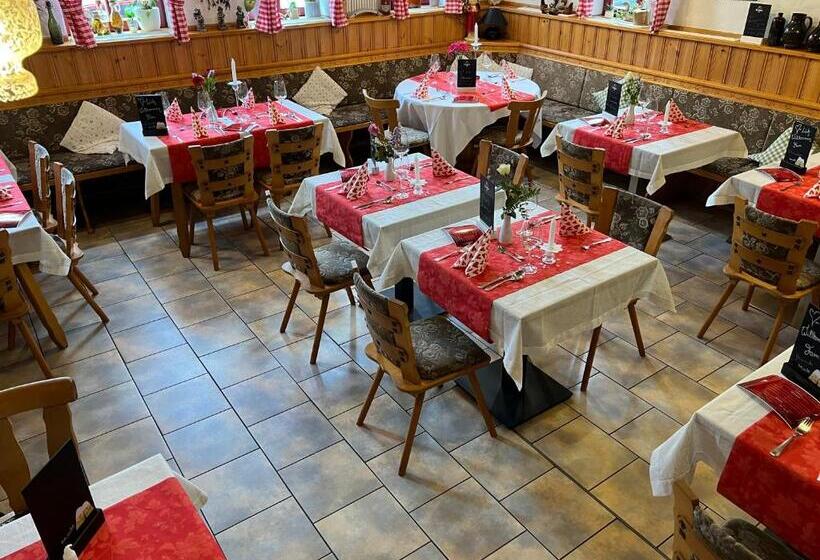 فندق Gasthaus Zur Weintraube