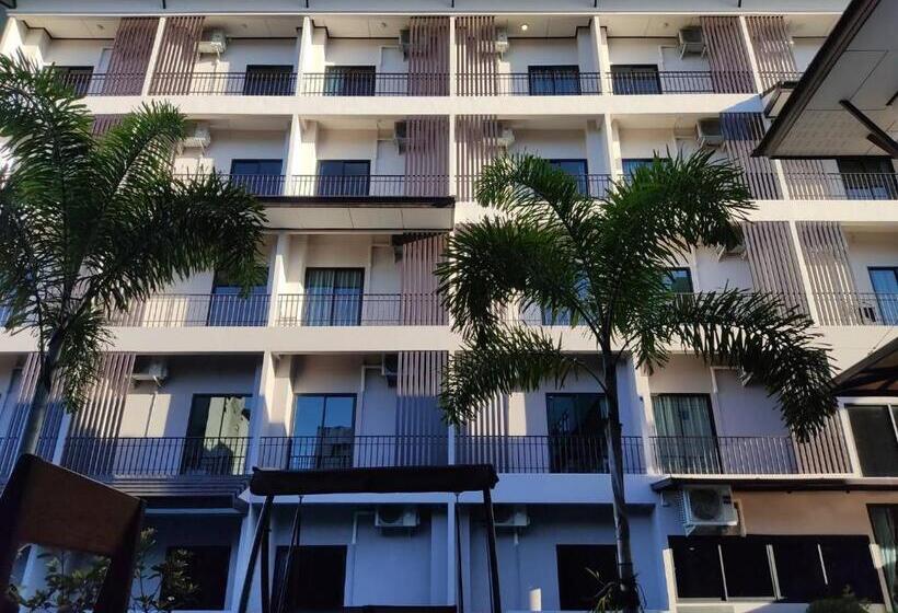 Отель J.p.grand