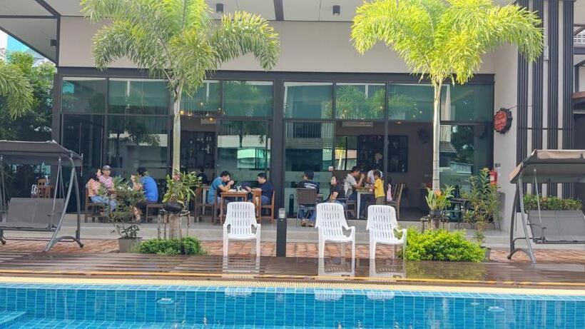 Отель J.p.grand