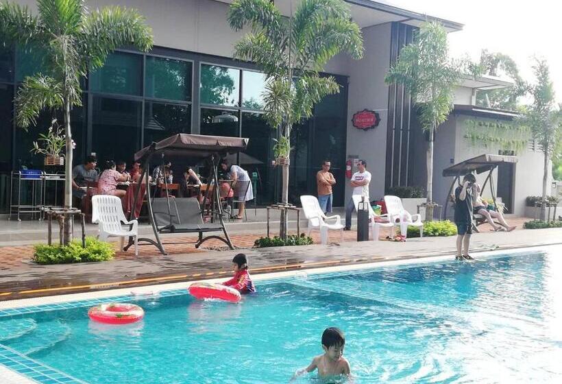 Отель J.p.grand