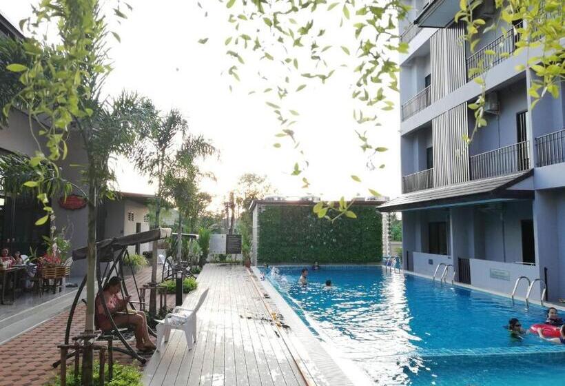 Отель J.p.grand