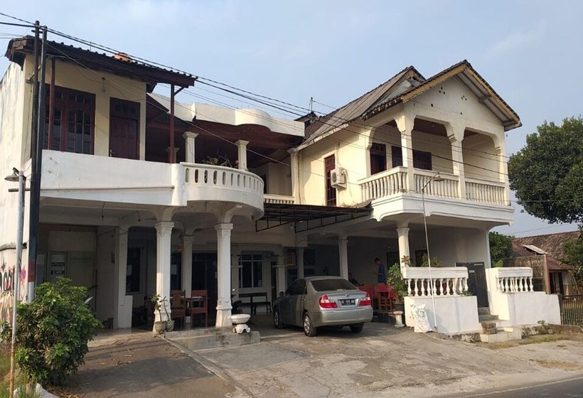 호텔 Oyo 1782 Lotus Residence