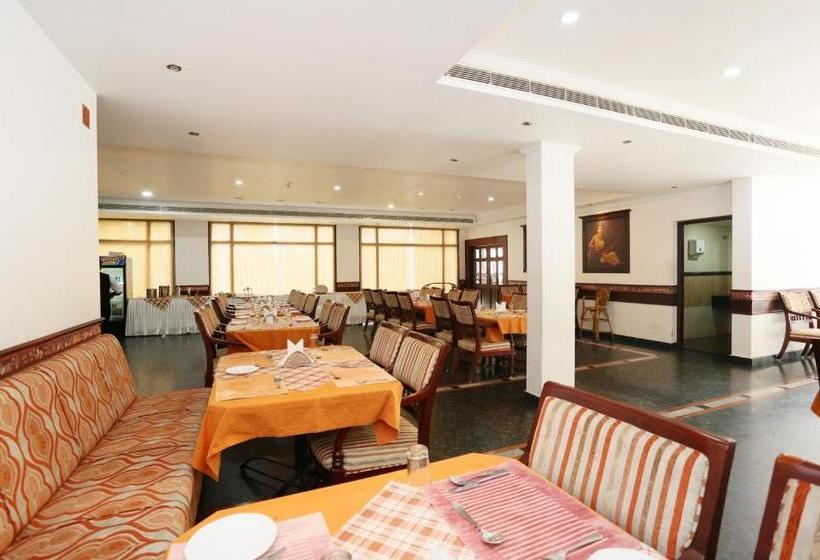 酒店 Oyo 35395 Vijaya Park Deluxe