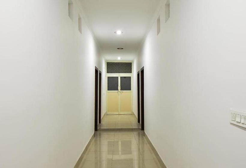 בית מלון כפרי Oyo 62051  Bhardwaj