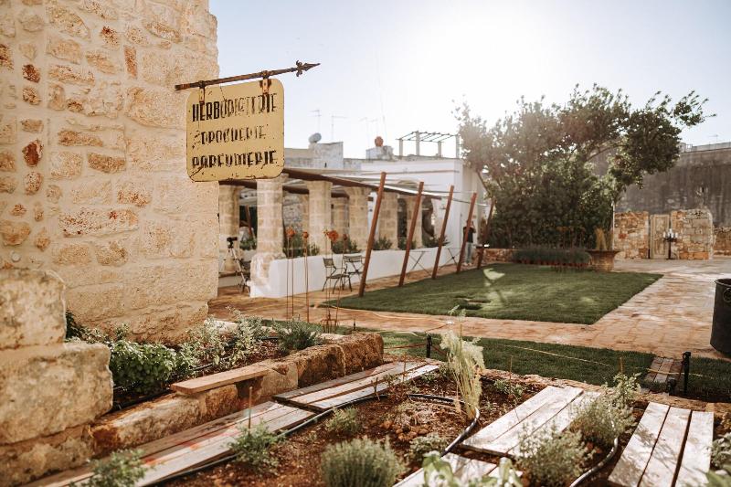 Paragon 700 Boutique Hotel & Spa