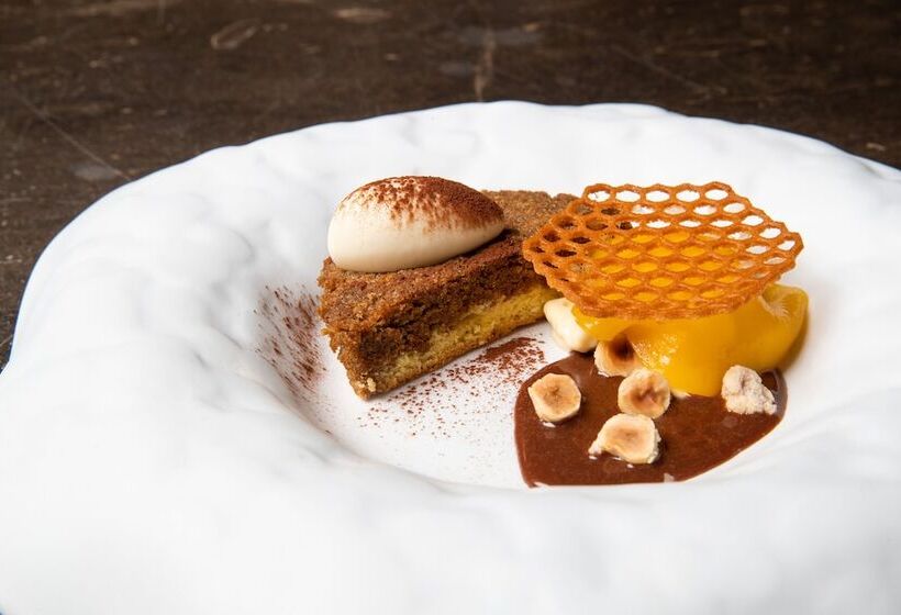 Paragon 700 Boutique Hotel & Spa