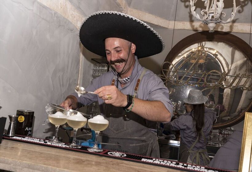 Paragon 700 Boutique Hotel & Spa