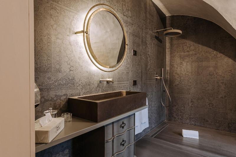 Paragon 700 Boutique Hotel & Spa