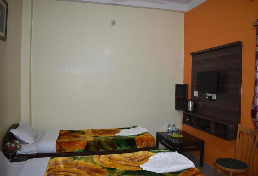 בית מלון כפרי Sakura House