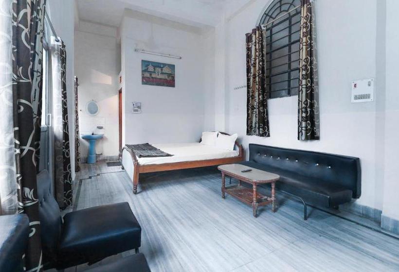 Spot On 81268 Hotel Deep