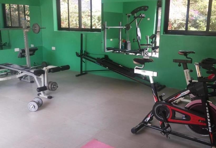 White Castle Hotel Arua