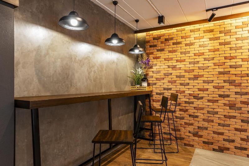 Livotel Express Hotel Ramkhamhaeng 50 Bangkok   No Parking