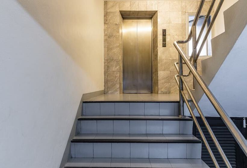 Livotel Express Hotel Ramkhamhaeng 50 Bangkok   No Parking