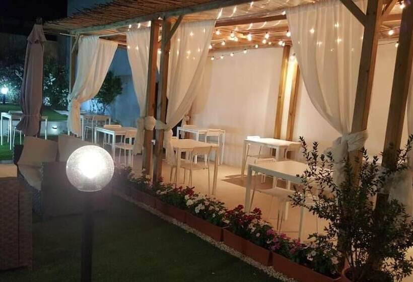 펜션 La Smeralda   Boutique Rooms And Breakfast