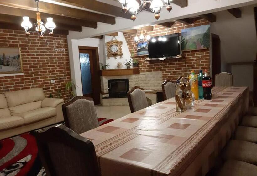 بنسيون Vila Confort