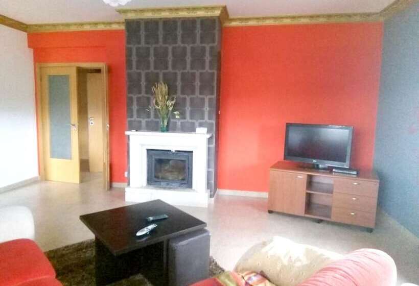 Comfortable Apartment With Mountain View 90 M² Fireplace