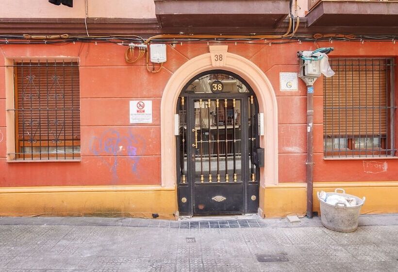 Apartamento Reformado Con Encanto By Theurbanhosts