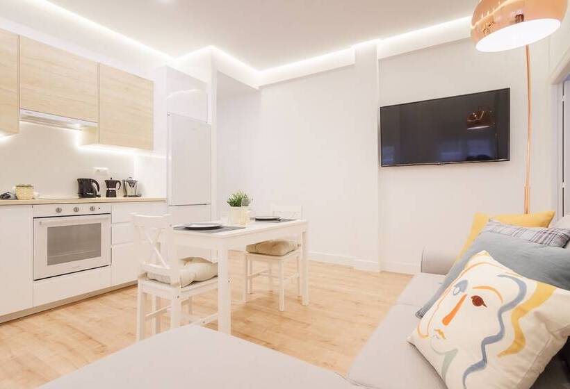 Apartamento Reformado Con Encanto By Theurbanhosts