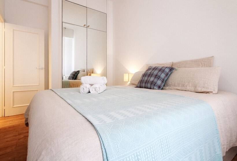 Apartamento Reformado Con Encanto By Theurbanhosts