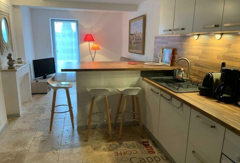 Appt 2 Pieces Dans Mas Provençal